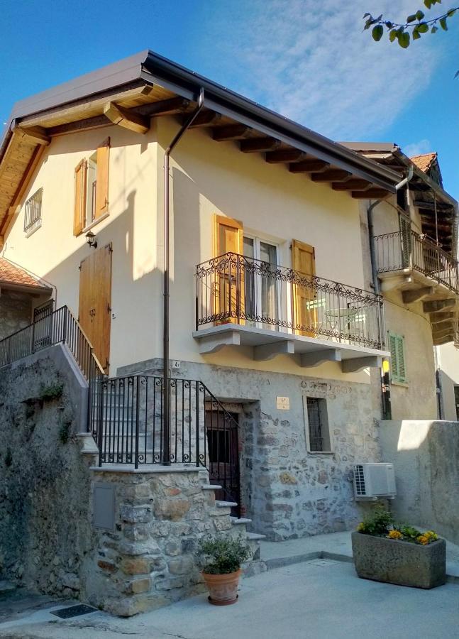 Maison Cascina Amelie Abbadia Lariana Exterior photo